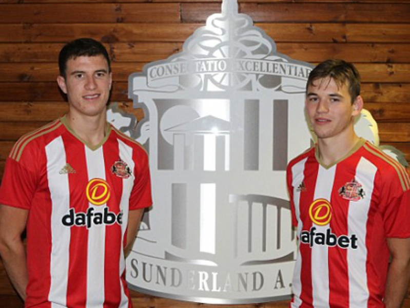 Sunderland ký hợp đồng với hai sao trẻ Man United