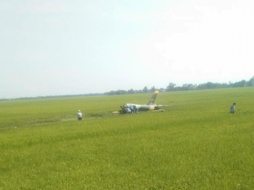 Máy bay quân sự rơi tại Phú Yên