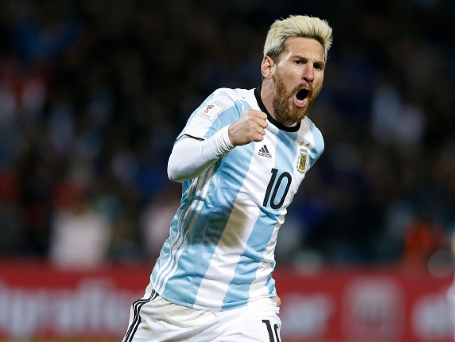 Messi đưa Argentina lên ngôi đầu vòng loại World Cup khu vực Nam Mỹ