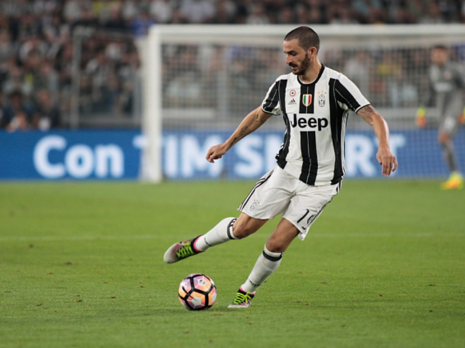 Juventus muốn giữ Bonucci bằng lương khủng