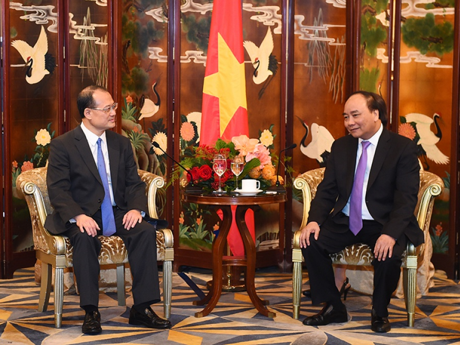Thủ tướng Nguyễn Xuân Phúc tiếp lãnh đạo tập đoàn, doanh nghiệp lớn tại Hong Kong