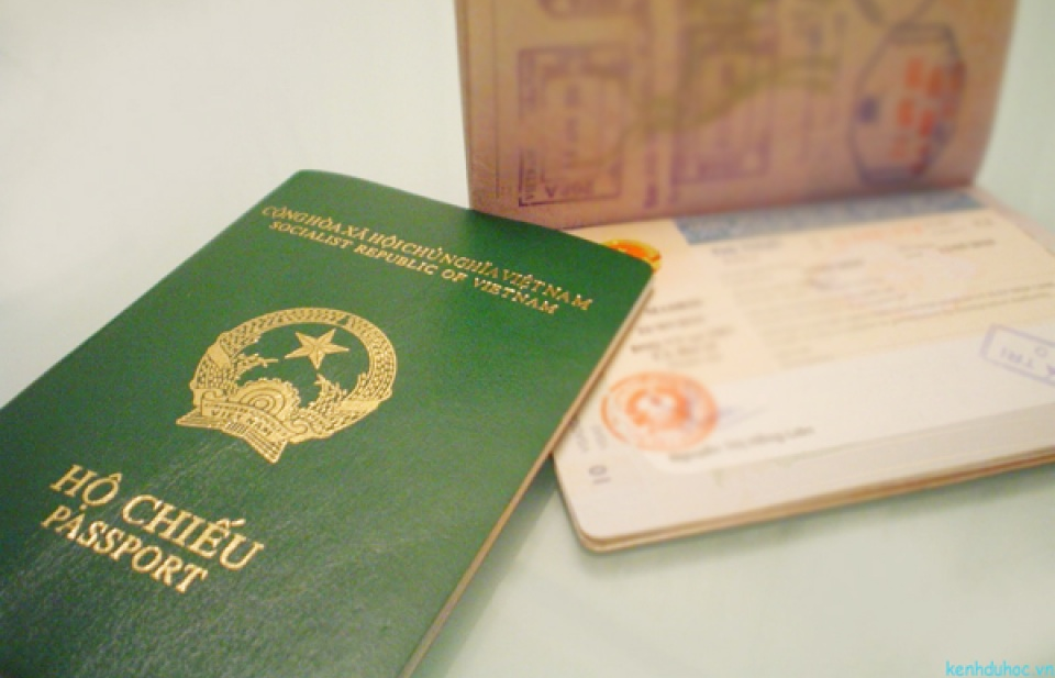 Cần làm gì khi mất hộ chiếu ở nước ngoài?
