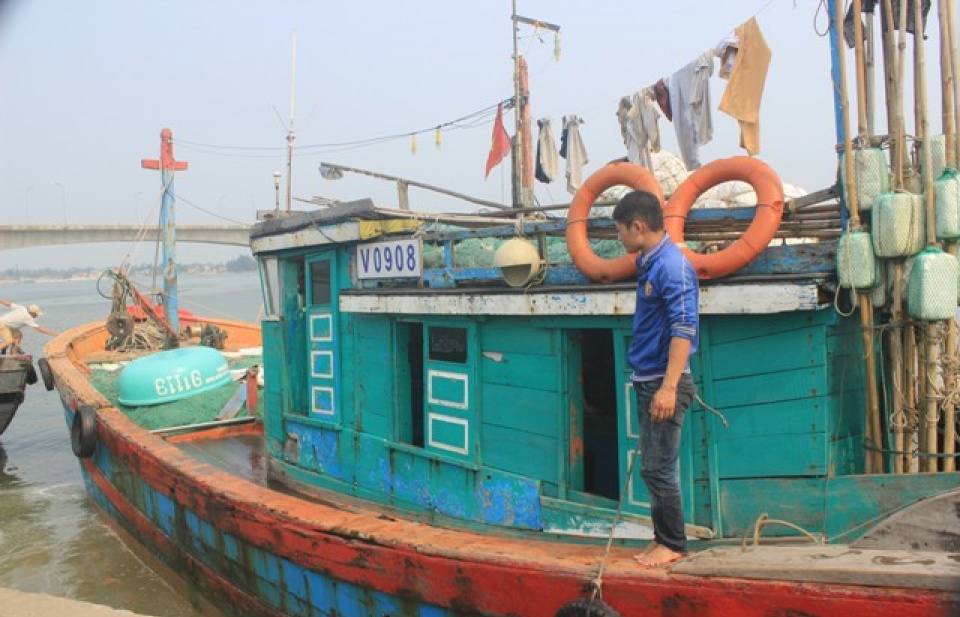 Bảo hộ công dân việc Malaysia bắt giữ tàu cá và ngư dân Việt Nam