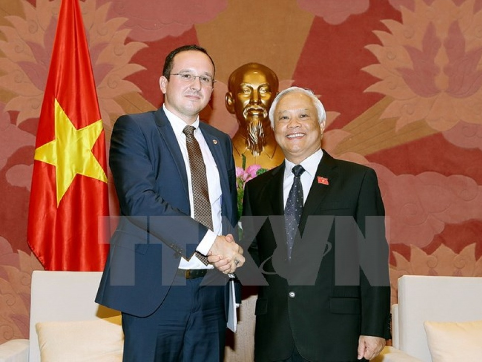 Việt Nam và Romania hợp tác trong lĩnh vực xây dựng pháp luật