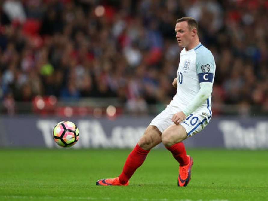 HLV Gareth Southgate cân nhắc loại Rooney khỏi ĐT Anh