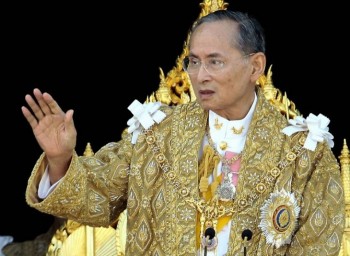 Quốc vương Thái Lan Bhumibol Adulyadej băng hà