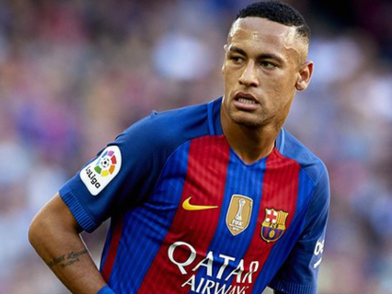 Barcelona “trói chân” Neymar tới năm 2021
