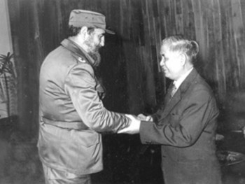 Lãnh tụ Fidel Castro - Nguyên thủ nước ngoài đầu tiên thăm vùng giải phóng