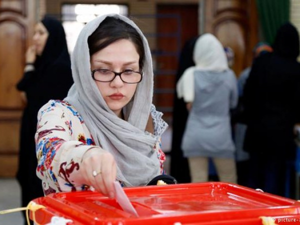 Bầu cử quốc hội Iran: Phe cải cách giành đa số ghế