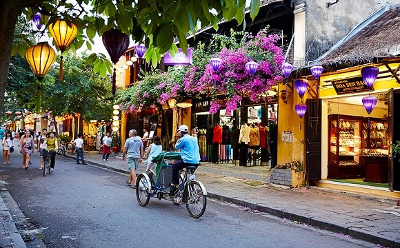 Xem xét thí điểm đón khách du lịch quốc tế tại Quảng Nam