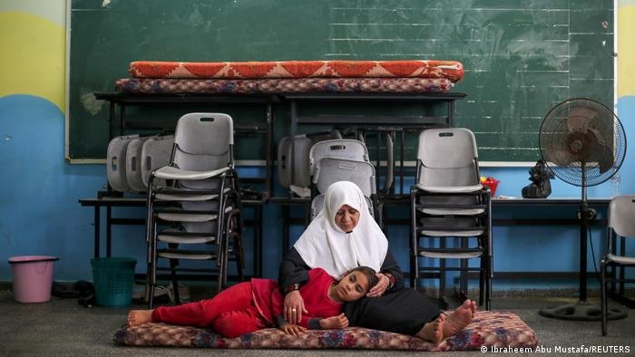Người dân ở Dải Gaza đang trong tình cảnh hứng chịu khủng hoảng nhân đạo kép ở Dải Gaza
