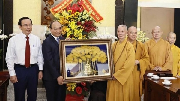 State President, VFF leader congratulate Buddhists on Lord Buddha’s birthday