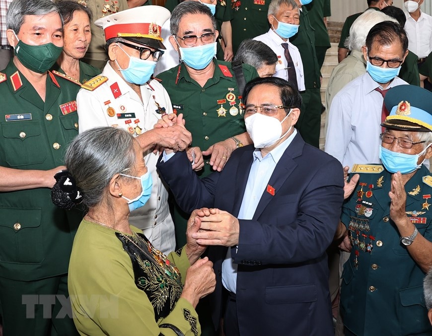 Thủ tướng Phạm Minh Chính gặp mặt đại biểu Người có công với cách mạng