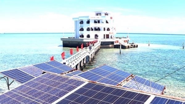 Clean energy brings stable electricity supply to Truong Sa Archipelago