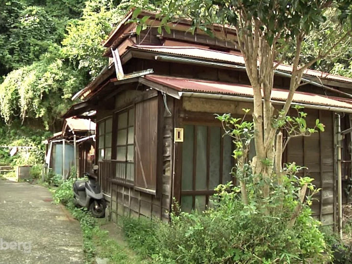 Nhật Bản “đau đầu” vì vấn nạn nhà hoang