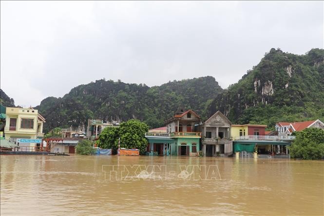 Nước lũ dâng cao tại thôn Kênh Gà, xã Gia Thịnh, huyện Gia Viễn, tỉnh Ninh Bình..