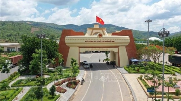 Cooperation contributes to Vietnam, Laos’ political stability, socio-economic development