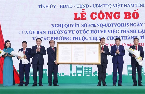 NA Chairman attends ceremony announcing establishment of new town in Binh Phuoc