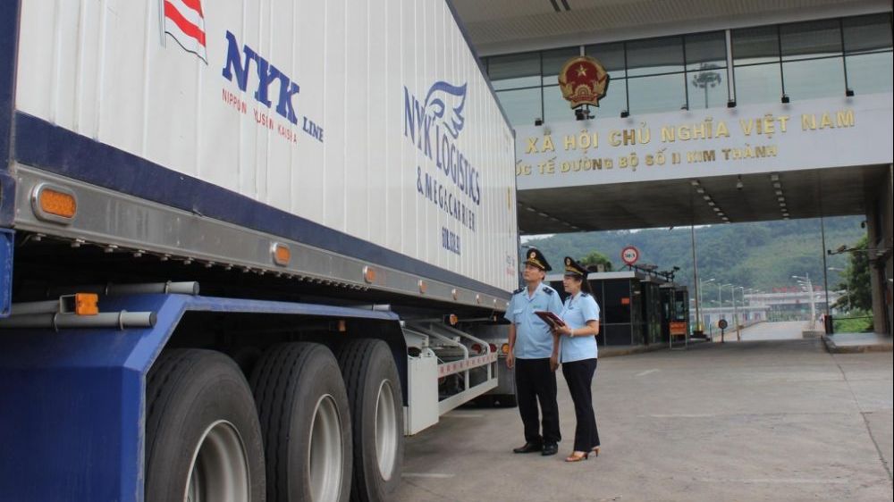 Xuất nhập khẩu hàng hóa của Việt Nam đạt mức xuất siêu kỷ lục 11 tháng đầu năm