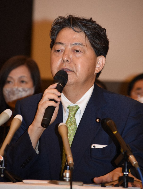 cựu Bộ trưởng Giáo dục Yoshimasa Hayashi làm ngoại trưởng Nhật Bản. (Nguồn: Mainichi)