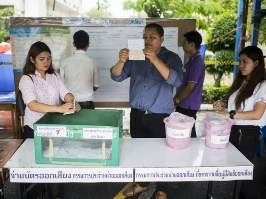 Thái Lan: Thời kỳ êm ả trước bầu cử