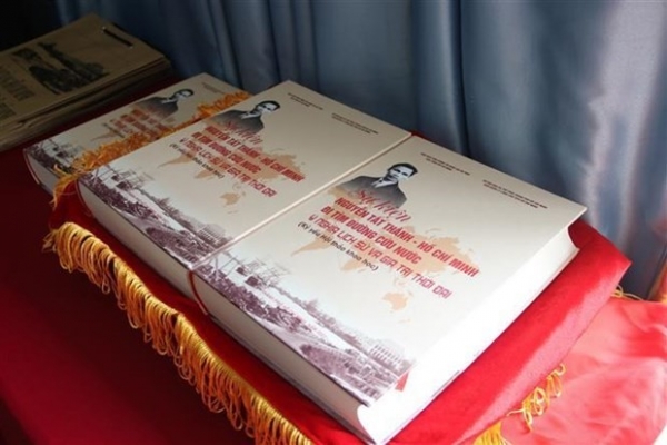 New book on President Ho Chi Minh’s national salvation journey introduced