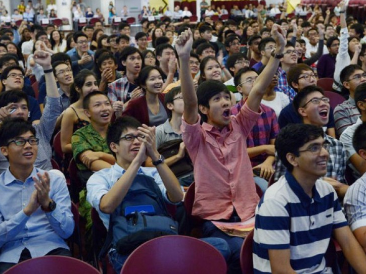 Sinh viên Singapore dẫn đầu về điểm số IB