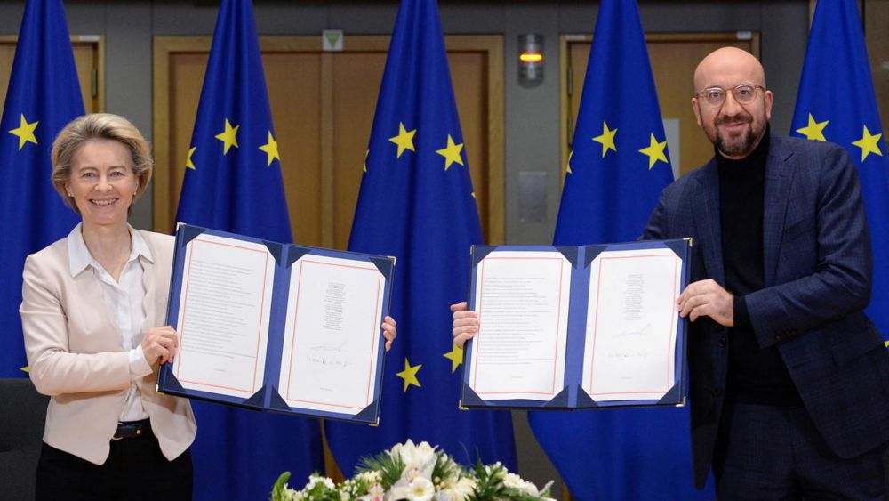 The World and Vietnam Report to select 10 international spotlights of 2020 The World and Vietnam Report to select 10 international spotlights of 2020