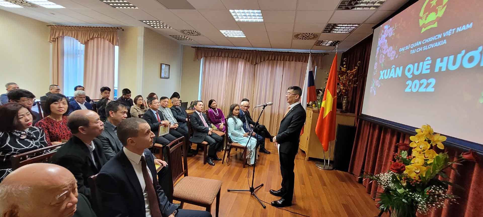 Đại sứ quán Việt Nam đã tổ chức chương trình Xuân Quê hương 2022 chào năm mới Nhâm Dần. 