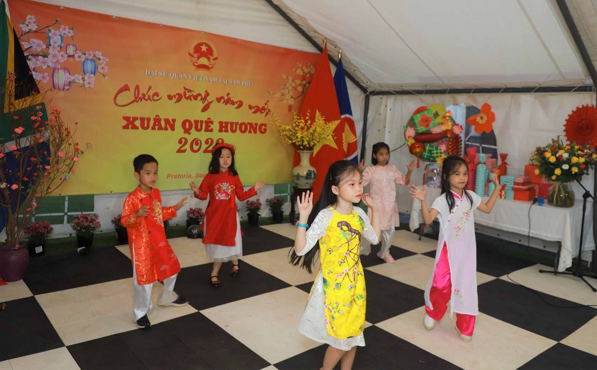 Đại sứ quán Việt Nam tại Nam Phi tổ chức Xuân Quê hương 2022
