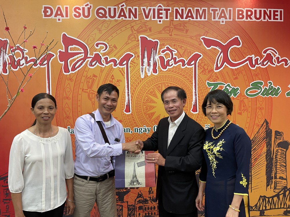 Đại sứ quán Việt Nam tại Brunei tổ chức Tết cộng đồng chào Xuân Tân Sửu