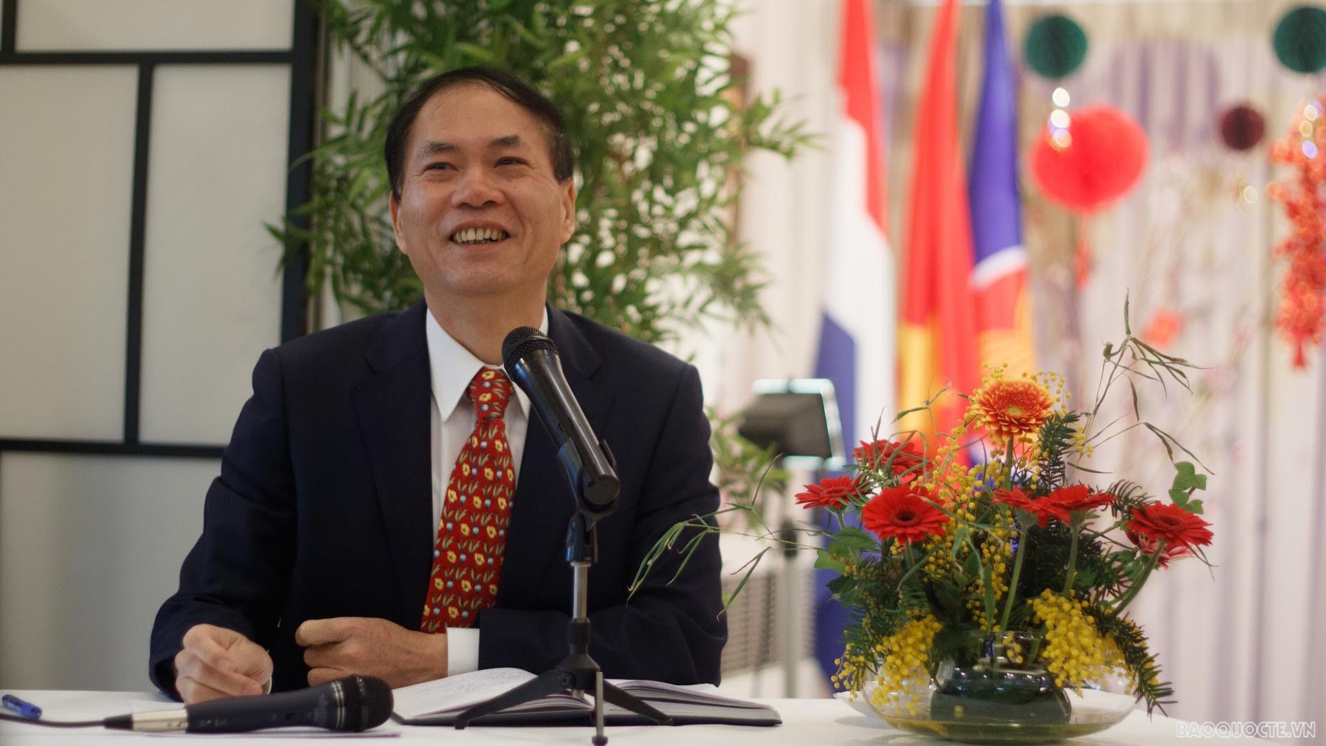 Đại sứ Phạm Việt Anh giao lưu với thanh niên, sinh viên Việt Nam tại Hà Lan