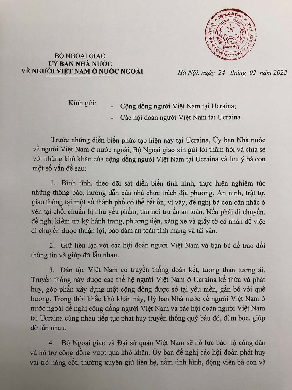 Ủy ban Nhà nước về người Việt Nam ở nước ngoài thăm hỏi và chia sẻ với cộng đồng người Việt Nam tại Ukraine