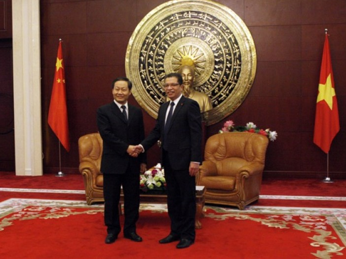 Đại sứ Đặng Minh Khôi tiếp Bí thư Khu ủy Quảng Tây Bành Thanh Hoa