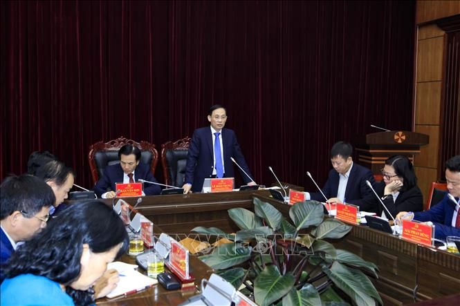 Thứ trưởng Lê Hoài Trung làm việc với lãnh đạo chủ chốt của tỉnh Điện Biên