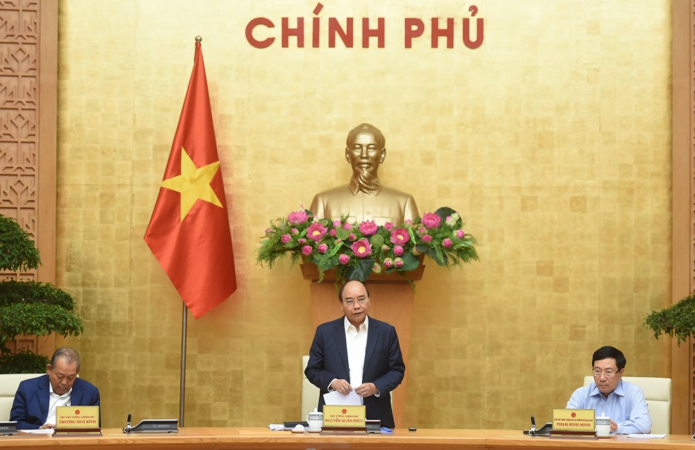 Thủ tướng Nguyễn Xuân Phúc chủ trì cuộc họp trực tuyến giữa Thường trực Chính phủ với Ban Chỉ đạo quốc gia phòng, chống dịch COVID-19 và 63 tỉnh, thành phố