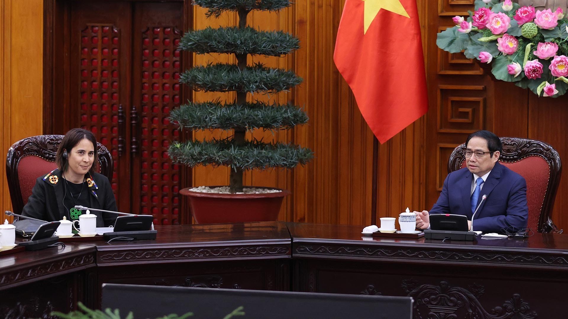 Thủ tướng Phạm Minh Chính tiếp Đại sứ New Zealand tại Việt Nam Tredene Cherie Dobson. (Nguồn: TTXVN)