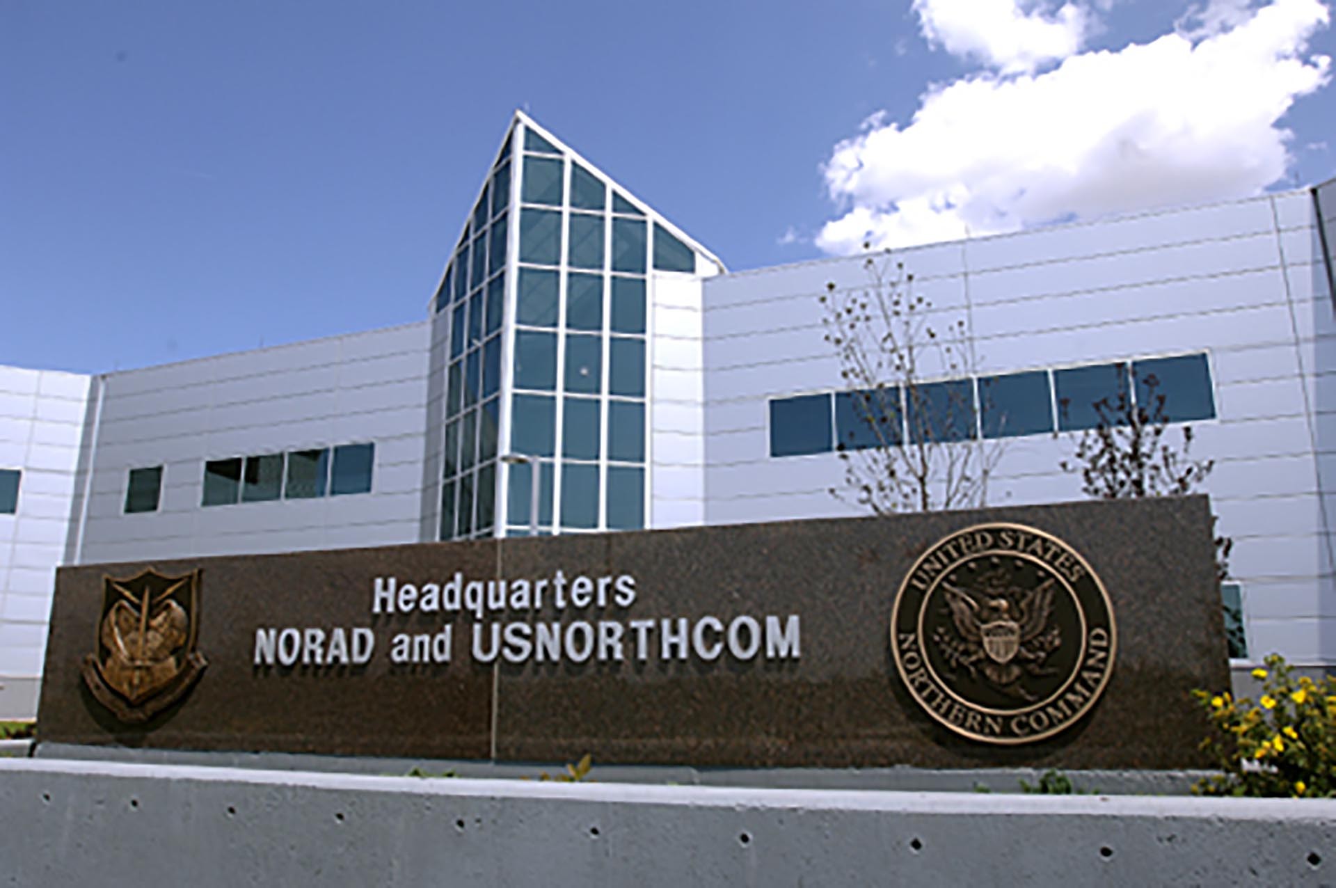 Trụ sở Bộ chỉ huy phòng không Bắc Mỹ (NORAD).