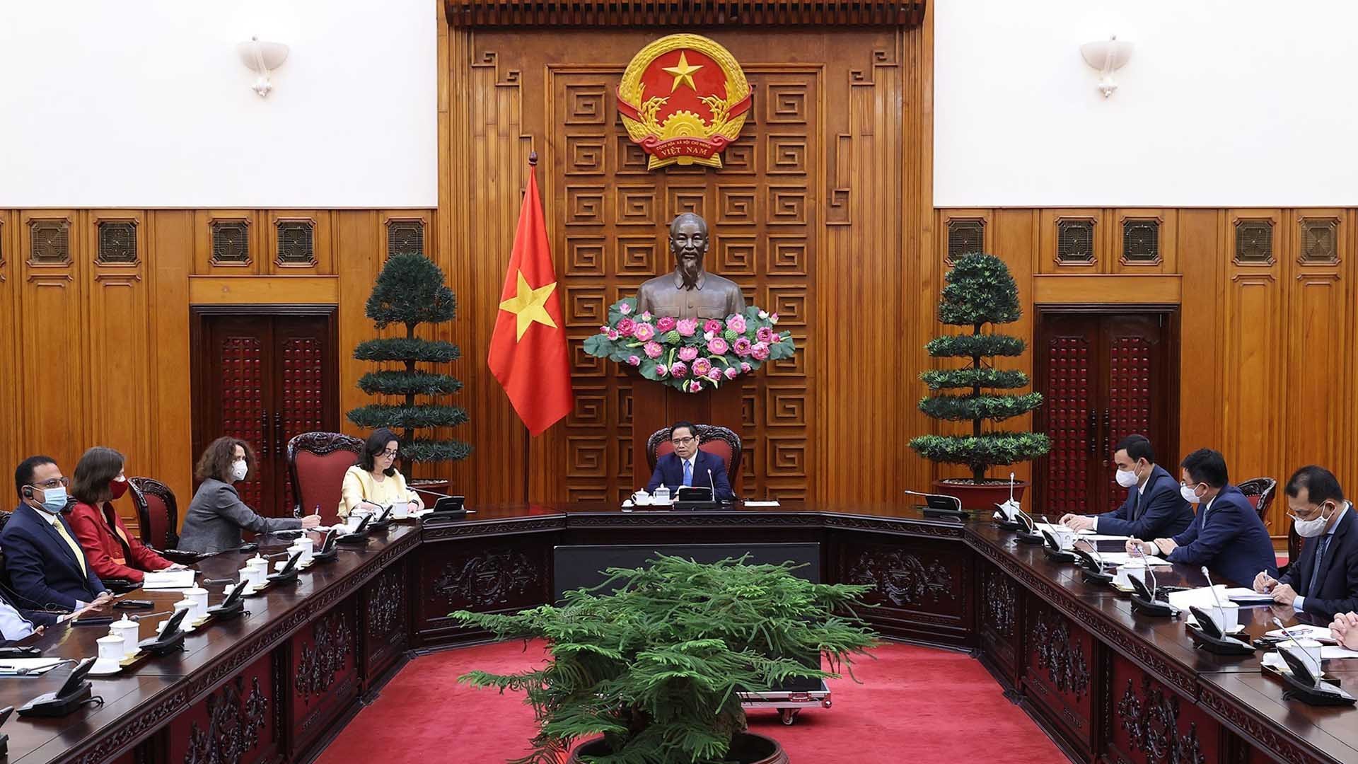 Thủ tướng Phạm Minh Chính tiếp Phó Chủ tịch Ngân hàng Thế giới phụ trách khu vực Đông Á và Thái Bình Dương