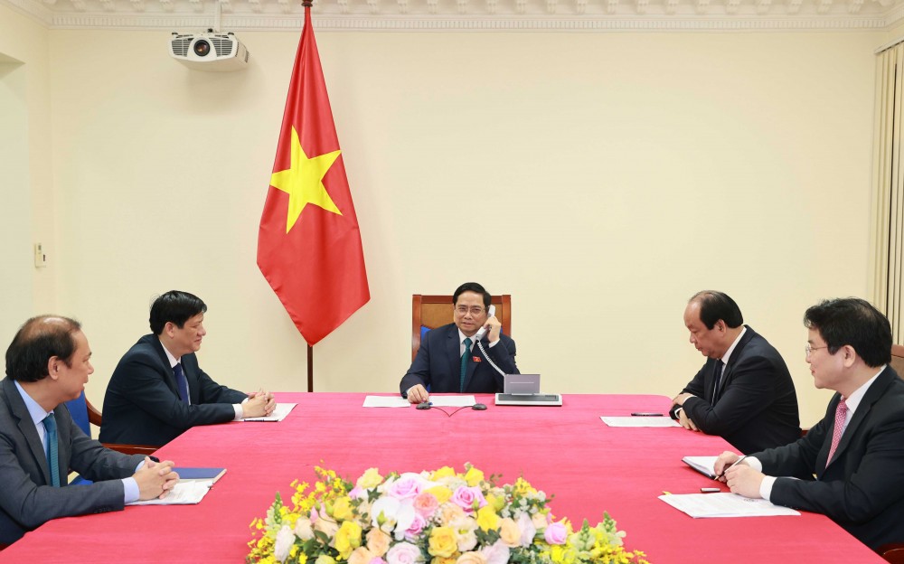 Thủ tướng Chính phủ Phạm Minh Chính điện đàm với Thủ tướng Chính phủ Lào Phankham Viphavanh