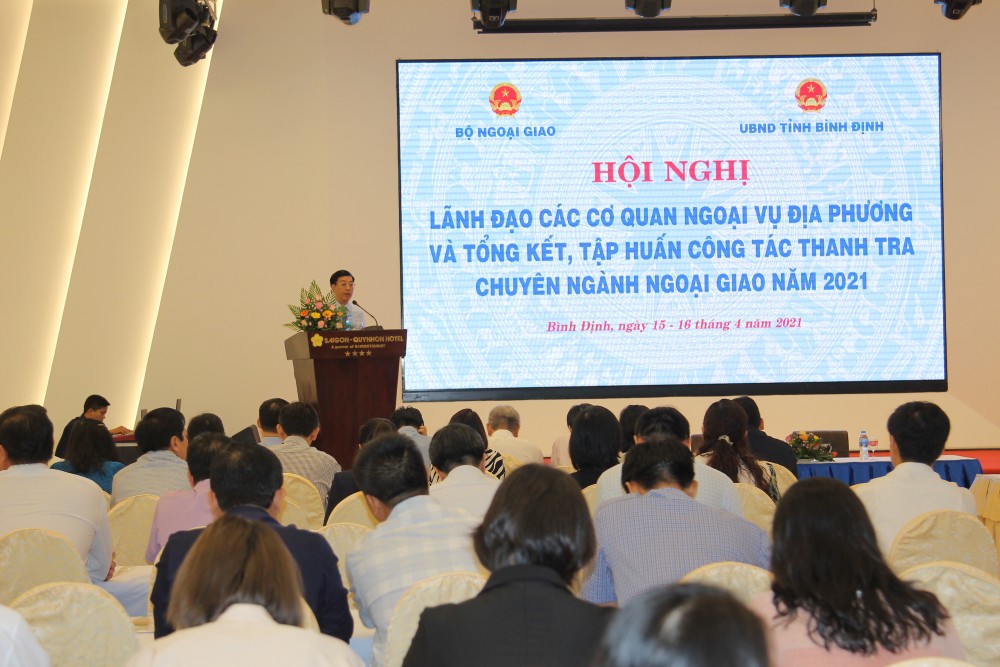 Ông Trần Khánh Phôi, Phó Giám đốc Sở Ngoại vụ tỉnh Quảng Trị, cho biết trong năm 2020 Quảng Trị đã tổ chức 17 đợt tuyển dụng, giới thiệu thành công cho gần 300 lao động làm việc chủ yếu ở các dự án MAG, RENEW, Cây hoà bình…