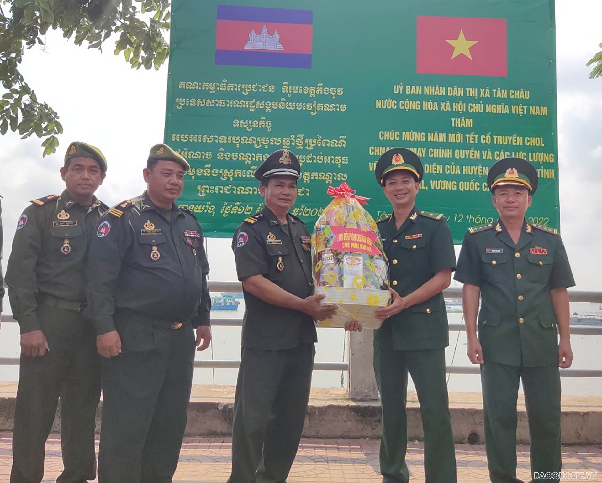 Thị xã Tân Châu, An Giang chúc mừng Tết cổ truyền Chol Chnam Thmay huyện Lekdek, Campuchia