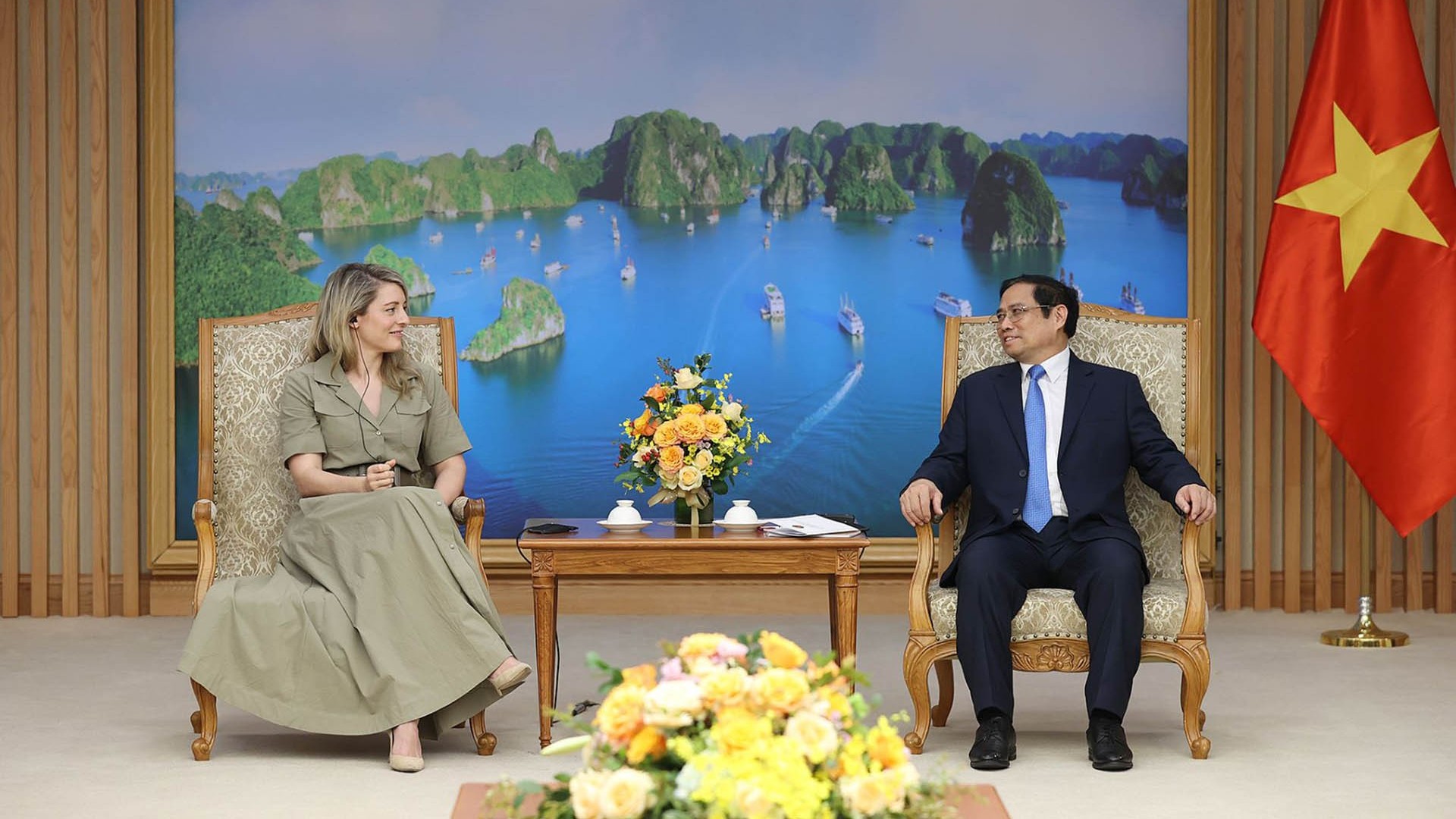 Thủ tướng Phạm Minh Chính tiếp Bộ trưởng Ngoại giao Canada Mélanie Joly