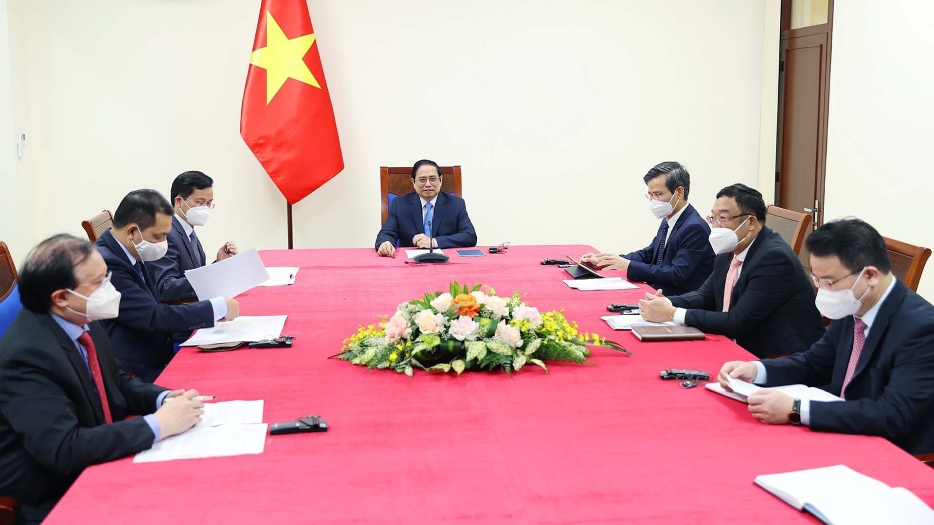 Thủ tướng Phạm Minh Chính điện đàm với Thủ tướng Italy Mario Draghi