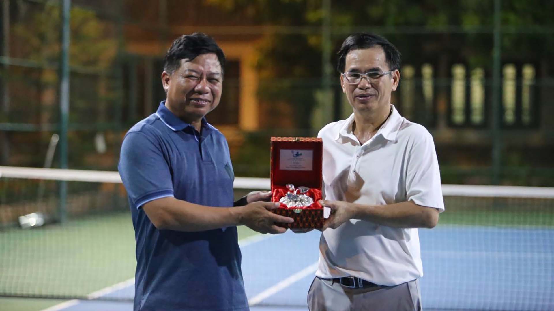 Giải tennis chào mừng 47 năm ngày thống nhất đất nước tại Campuchia