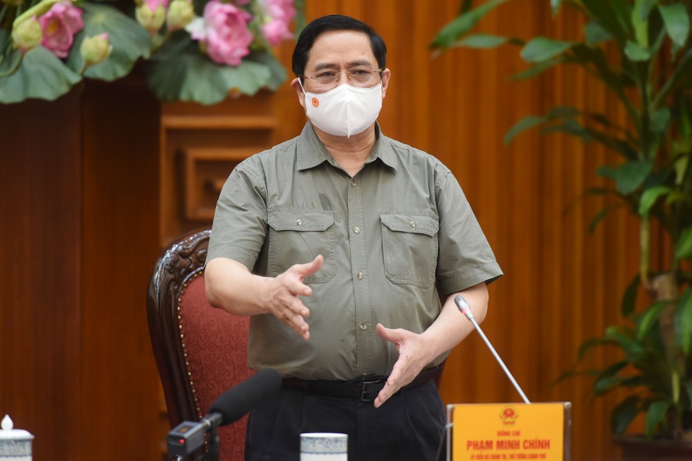 Ngày 2/5, tại trụ sở Chính phủ, Thủ tướng Phạm Minh Chính đã chủ trì cuộc họp khẩn về phòng chống Covid-19