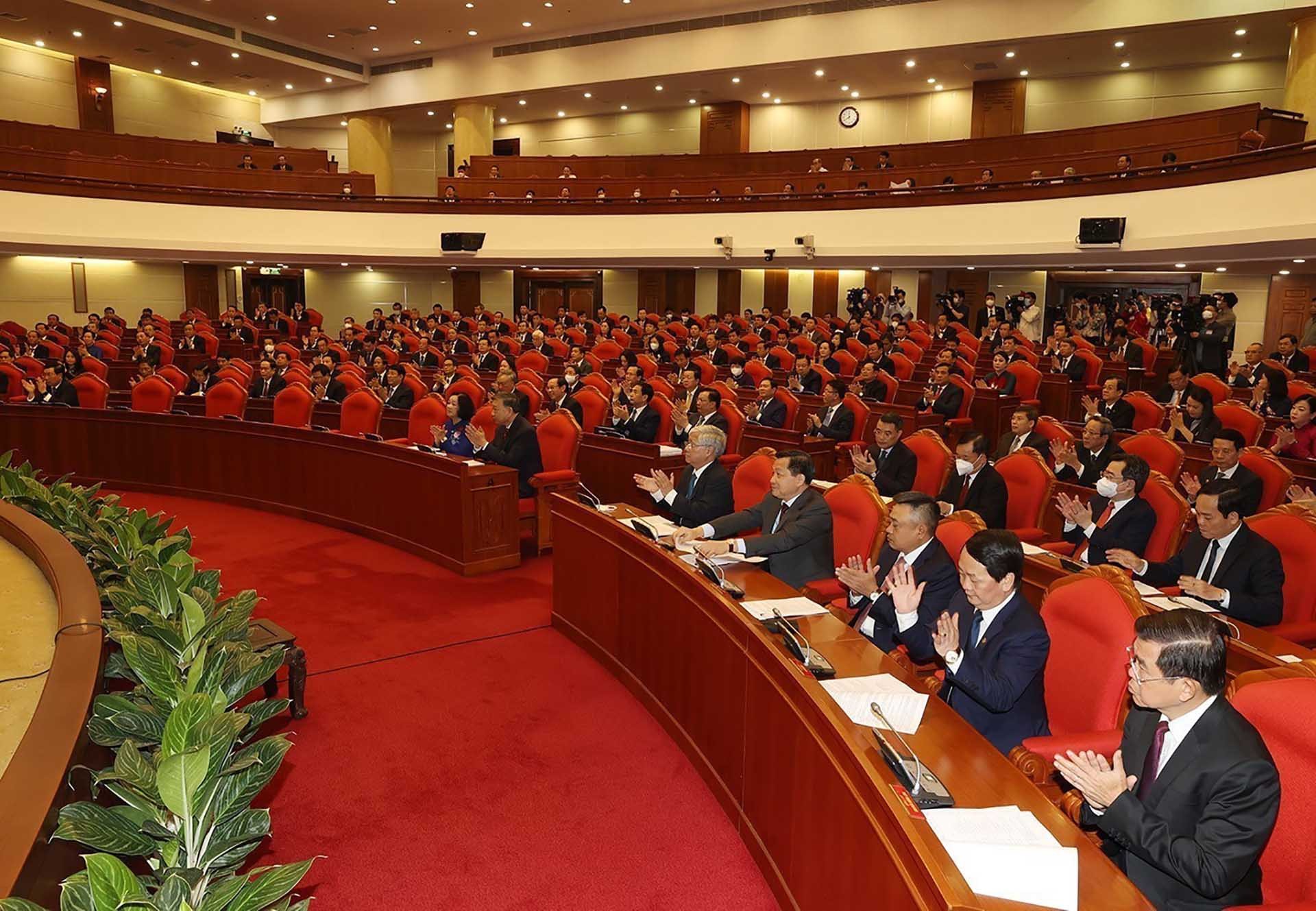 Các đồng chí lãnh đạo Đảng, Nhà nước và các đại biểu dự phiên khai mạc hội nghị. (Nguồn: TTXVN)