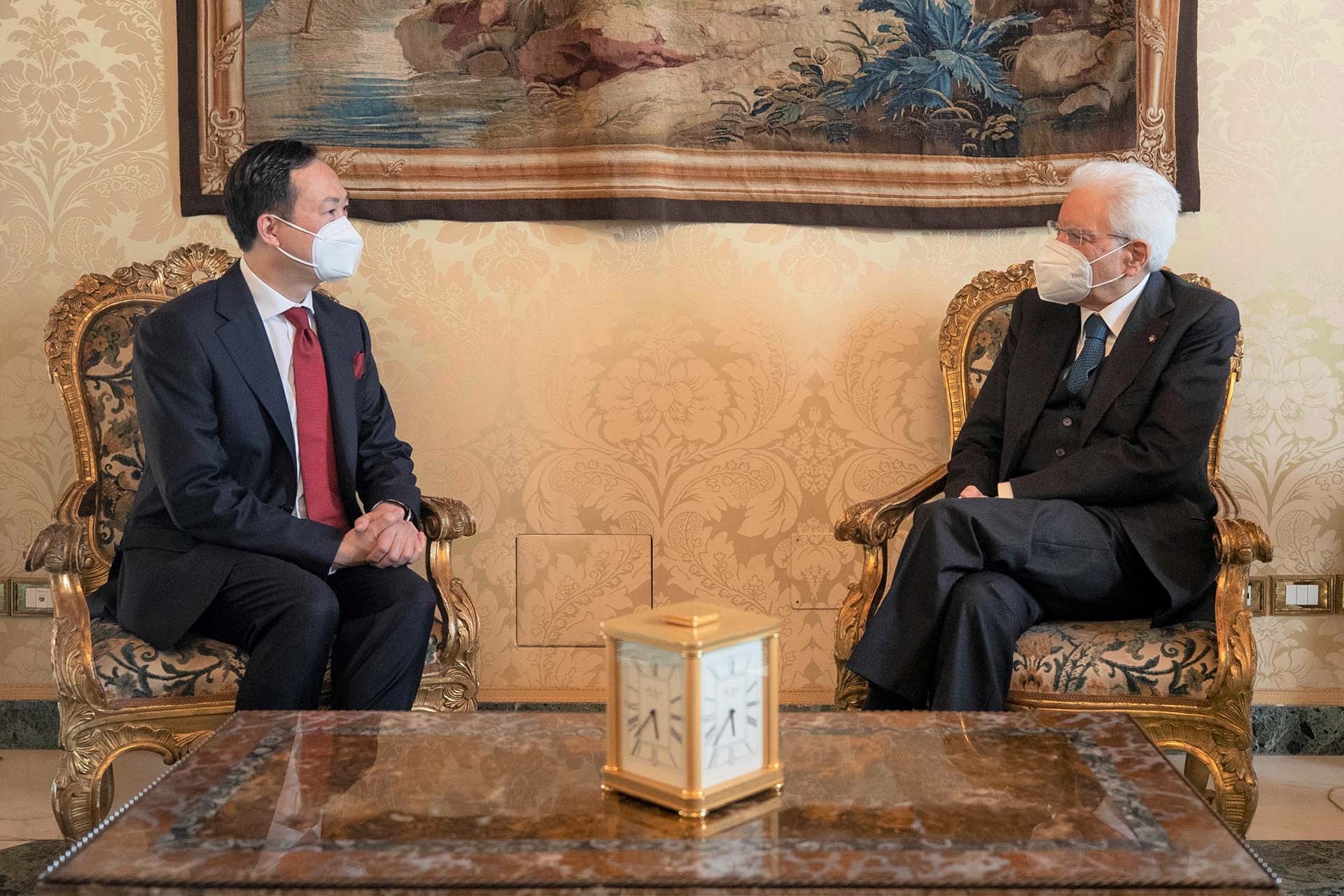 Tổng thống Italy Sergio Mattarella tiếp Đại sứ Dương Hải Hưng. (Nguồn: TTXVN)