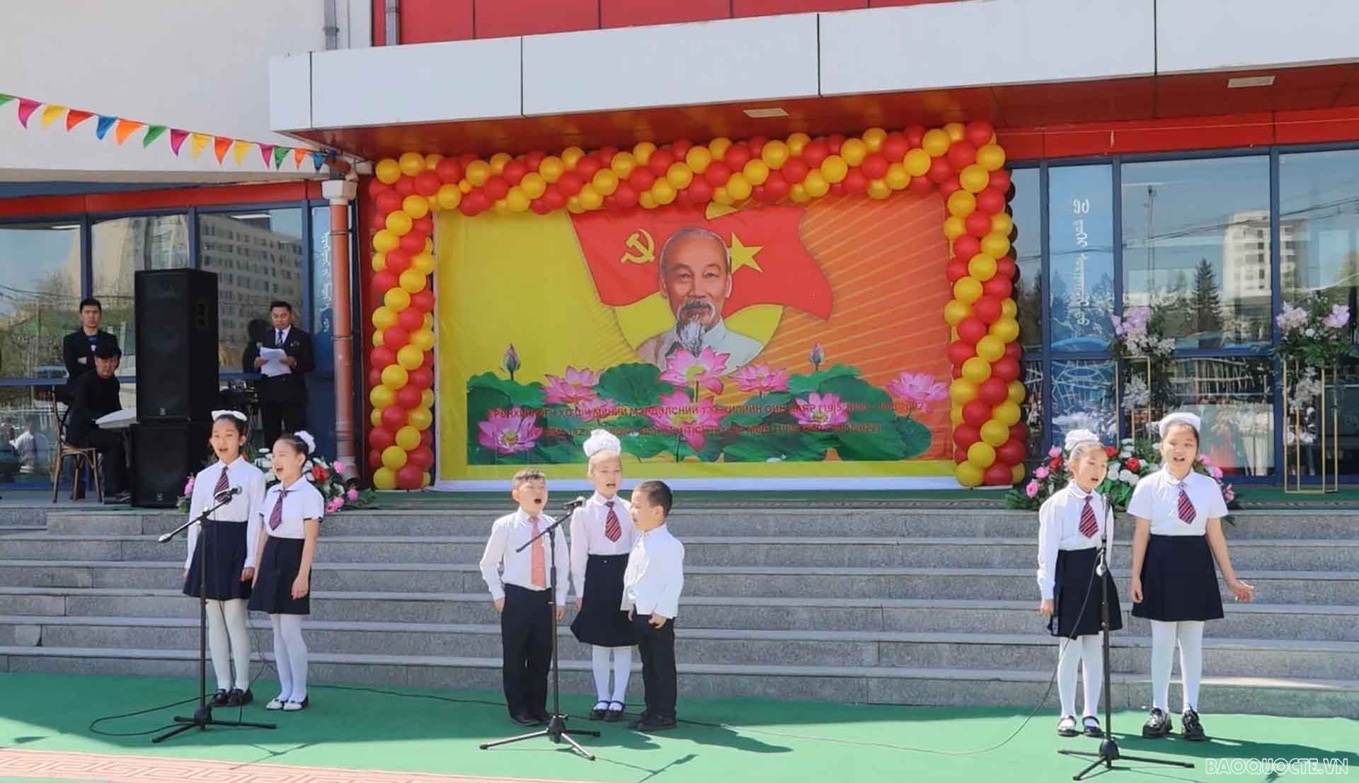 Đại sứ quán Việt Nam tại Mông Cổ kỷ niệm 132 năm ngày sinh Chủ tịch Hồ Chí Minh