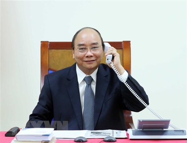 Thủ tướng Nguyễn Xuân Phúc điện đàm với Thủ tướng Pháp
